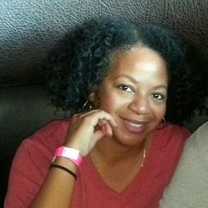 Meet your Posher, Vee